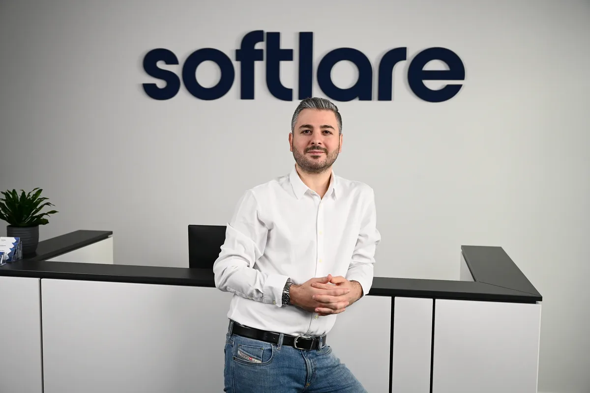 Рецепція з логотипом Softlare